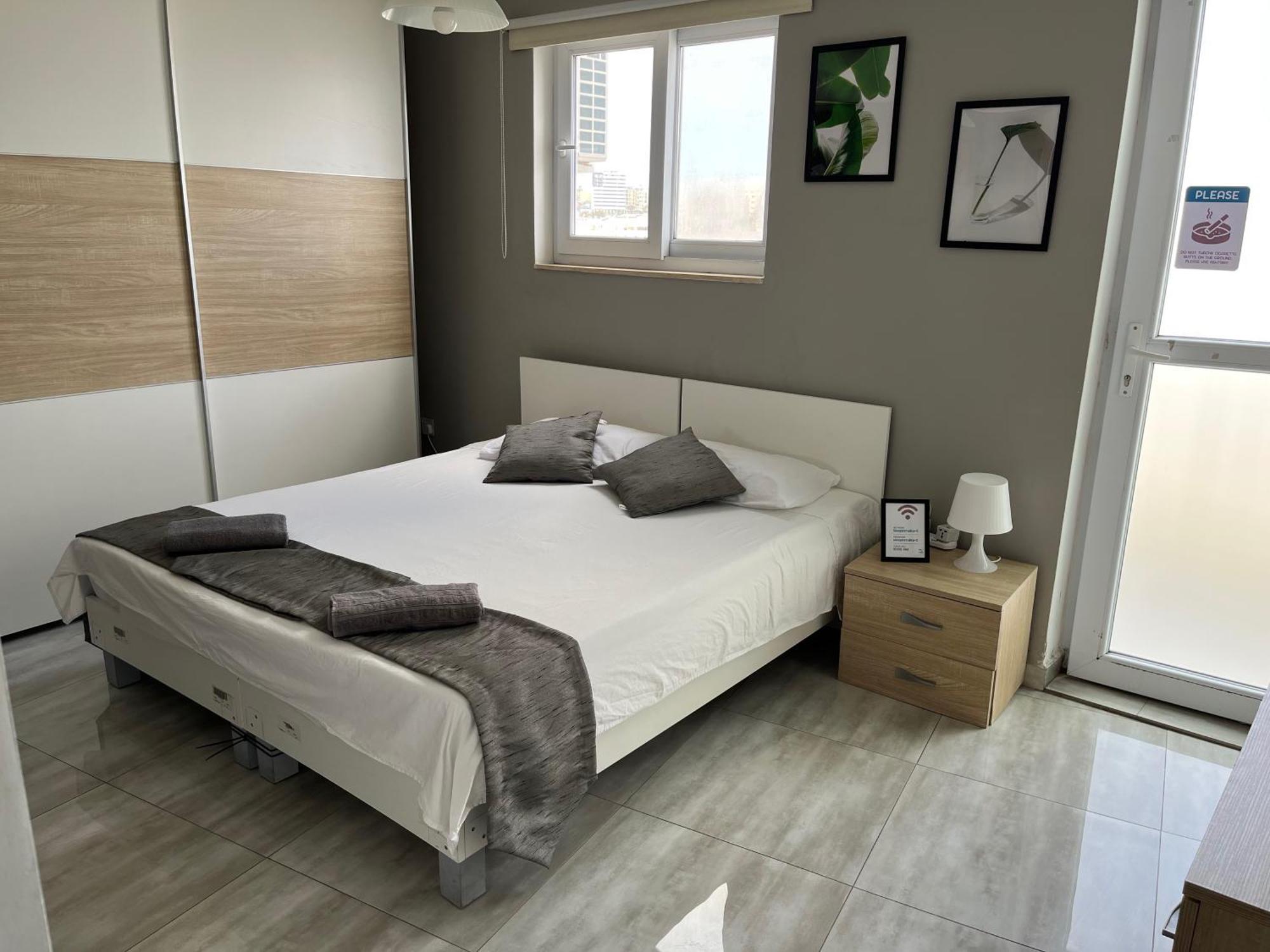 F5 Room 1, Private Double Room With Private Bathroom And Balcony In Shared Flat Msida Kültér fotó